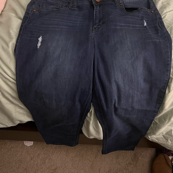 Democracy straight leg ankle Jean - Picture 2 of 3